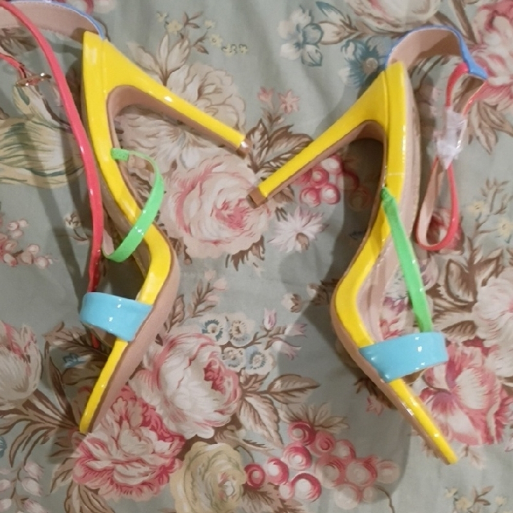 Buru Multicolor Heels - Picture 2 of 2